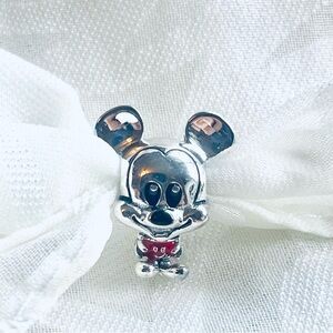 🖤✨ NWOT Mickey Mouse Charm – 925 Sterling Silver 💫